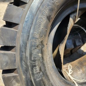 Bridgestone 300-15 18PR JL Solid Lug Forklift Tyre (Tubetype) – Made in Indonesia