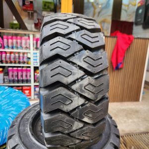 MRF 18×7-8 Solid Standard Forklift Tyre – Made in India