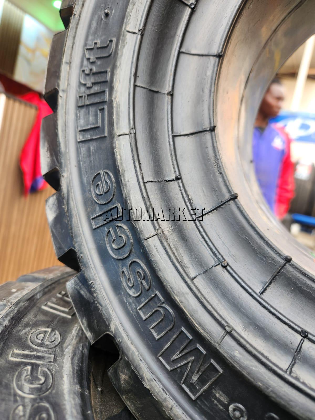 MRF 18×7-8 Solid Standard Forklift Tyre – Made in India