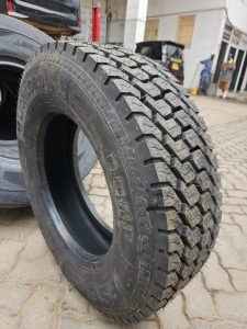 265/70R19.5 LionLord 18PR regional drive truck tyre (Diff pattern) made in China