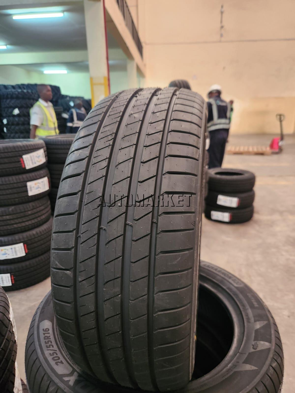 205/55R16 Pulmox Sharkon 400