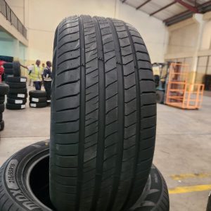 215/55R16 Pulmox Sharkon 400