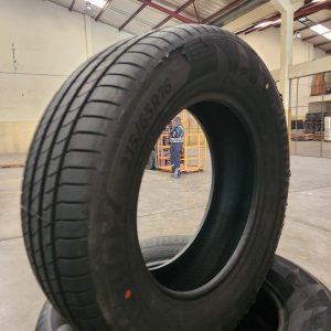215/65R16 Pulmox Sharkon 400