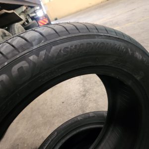 215/55ZR17 Pulmox Sharkon 400