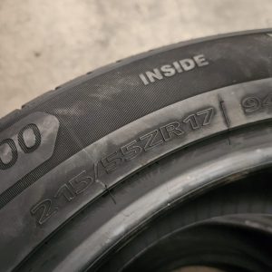 215/55ZR17 Pulmox Sharkon 400