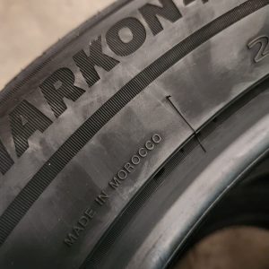 215/55ZR17 Pulmox Sharkon 400