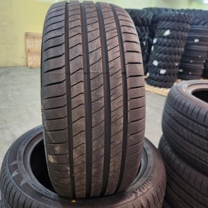225/45ZR17 Pulmox Sharkon 400