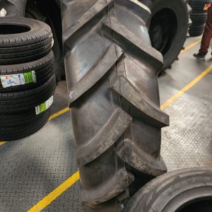 13.6-24 TENX 12PR Agricultural Tractor Tyre from India