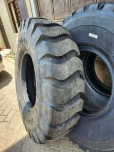 14.00-24 Roadhiker E3 24PR heavy-duty construction tyre