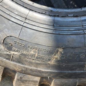 14.00-24 Roadhiker E3 24PR Tyre