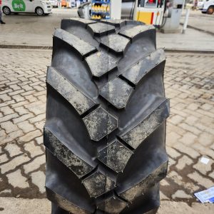 18-19.5 SWT Industrial Tyre 18 Ply – India
