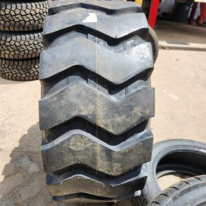 16/70-20 Roadhiker E3 16PR Tubeless Industrial OTR Tyre