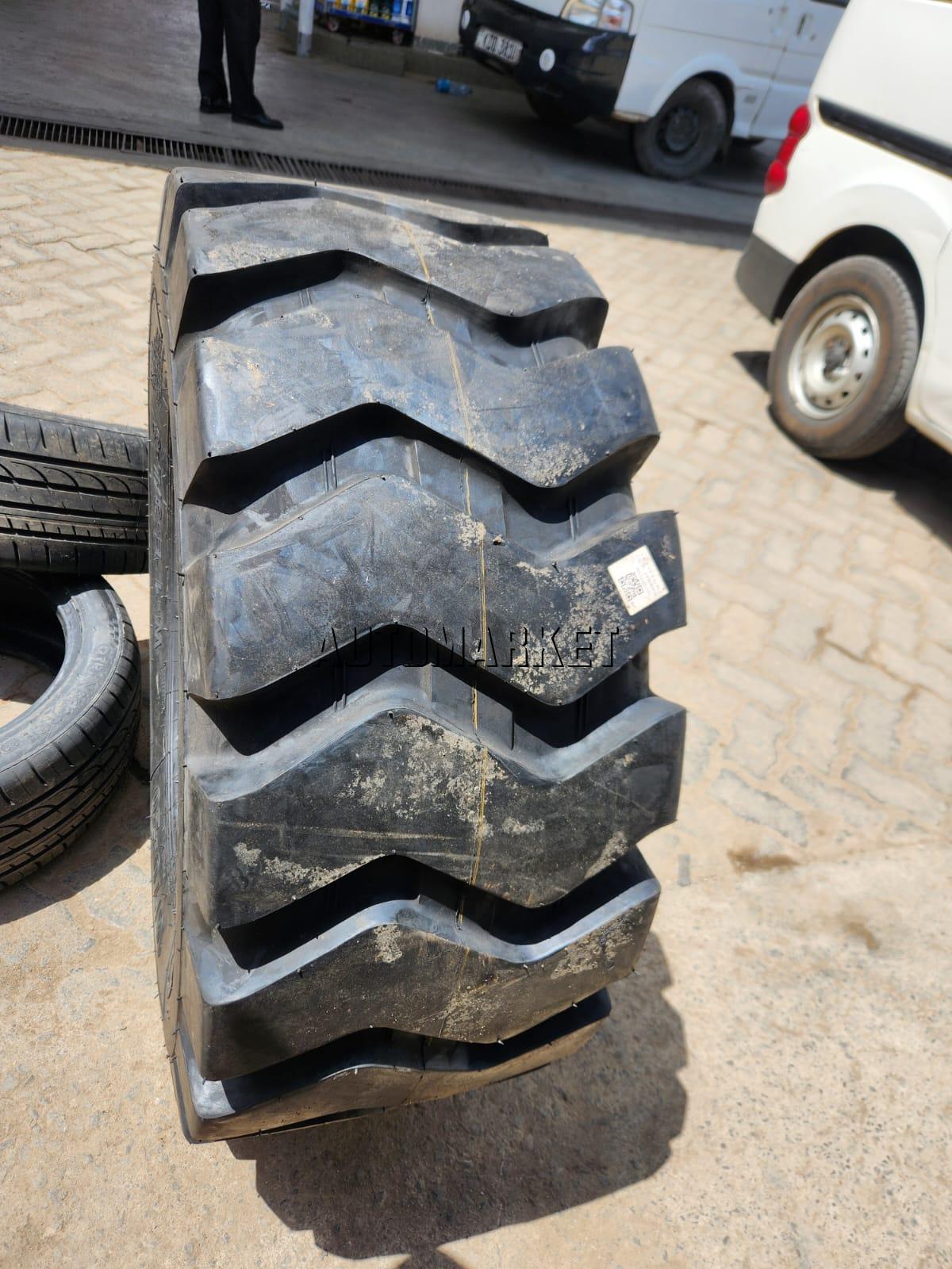 16/70-20 Roadhiker E3 16PR Tubeless Industrial OTR Tyre