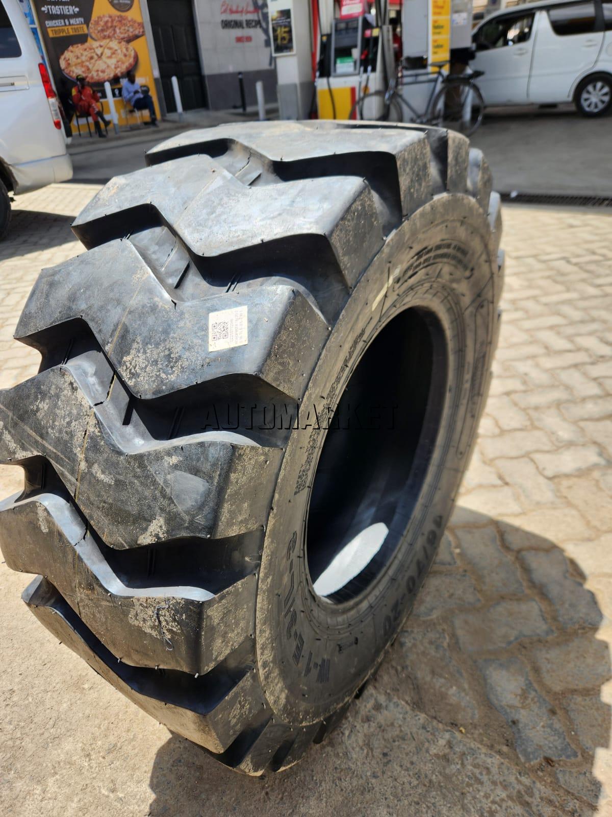 16/70-20 Roadhiker E3 16PR Tubeless Industrial OTR Tyre