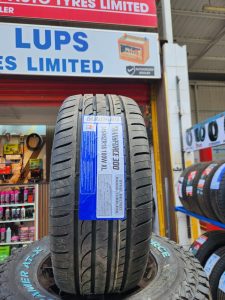 245/45ZR18 100W XL Goddard Transforce 300 tyre from China