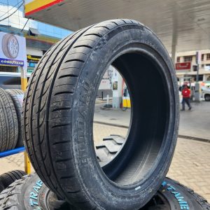 245/45ZR18 100W XL Goddard Transforce 300 Tyre – Made in China