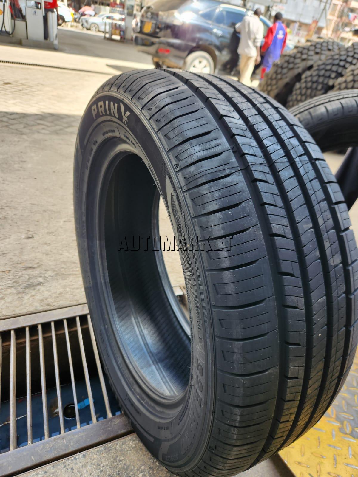 225/55R17 Prinx HiRace HZ2 97W High-Performance Tyre – Made in Thailand