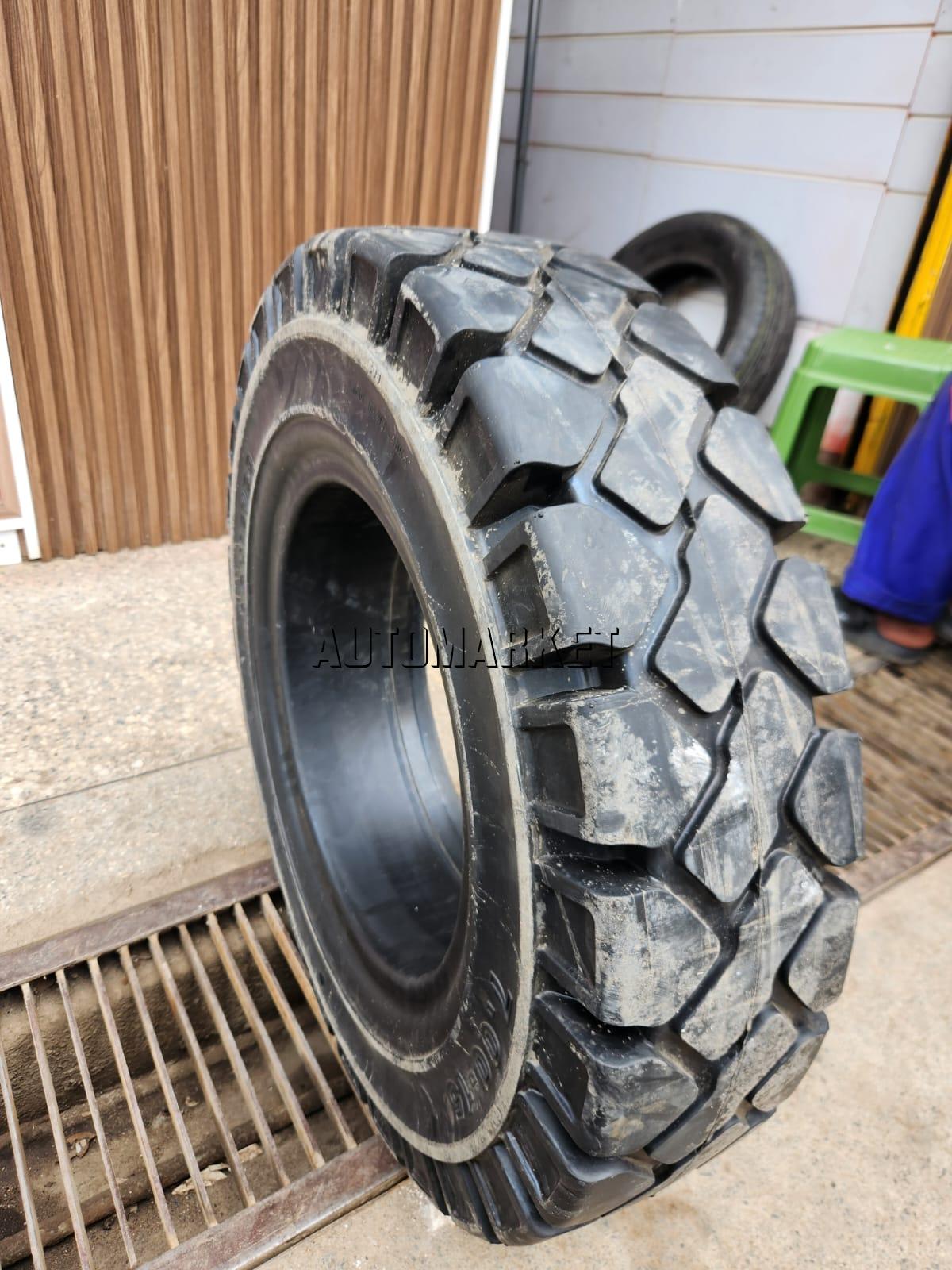 7.00-15 Achiever Plus Standard Solid Forklift Tyre – Made in Sri Lanka