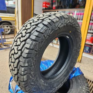 235/75R15 Comforser CF3000 M/T 104/101Q Mud Terrain Tyre