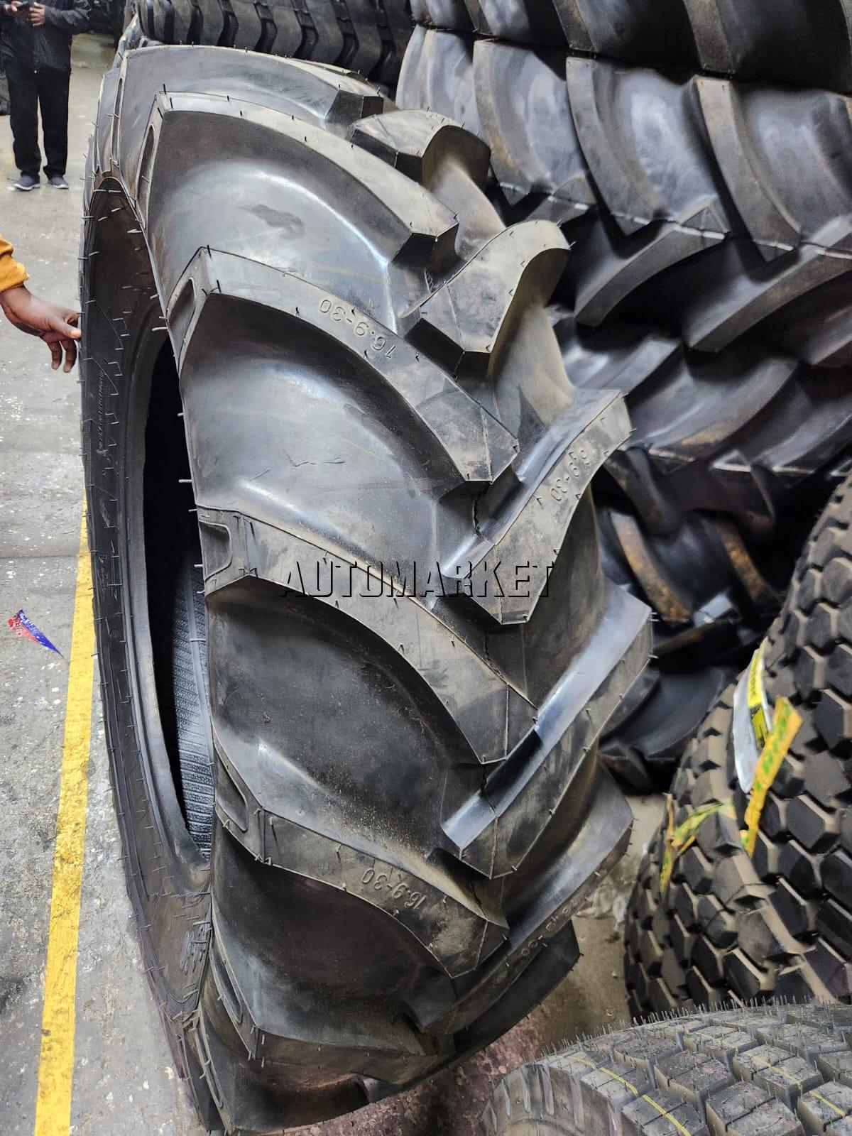 16.9-30 TENX 12PR R1 Tractor Tyre – Made in India