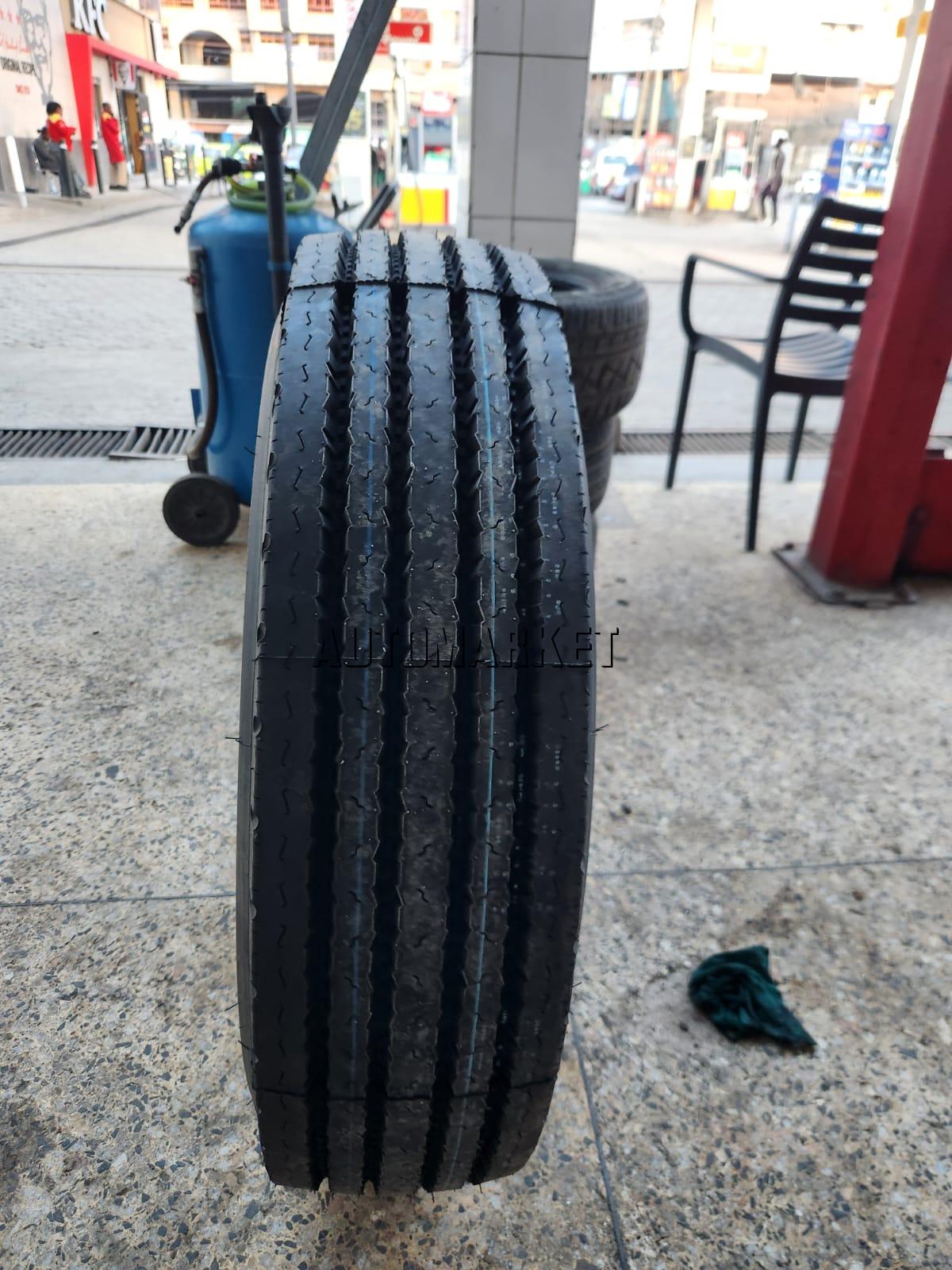 9.5R17.5 Kapsen HS206 18PR 143/141M Commercial Truck Tyre