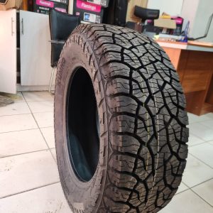 265/60R18 Kumho Road Venture AT52 110T All-Terrain Tyre – Made in China