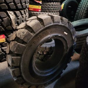 8.25-15 VROTR Solid Standard Forklift Tyre – Made in China