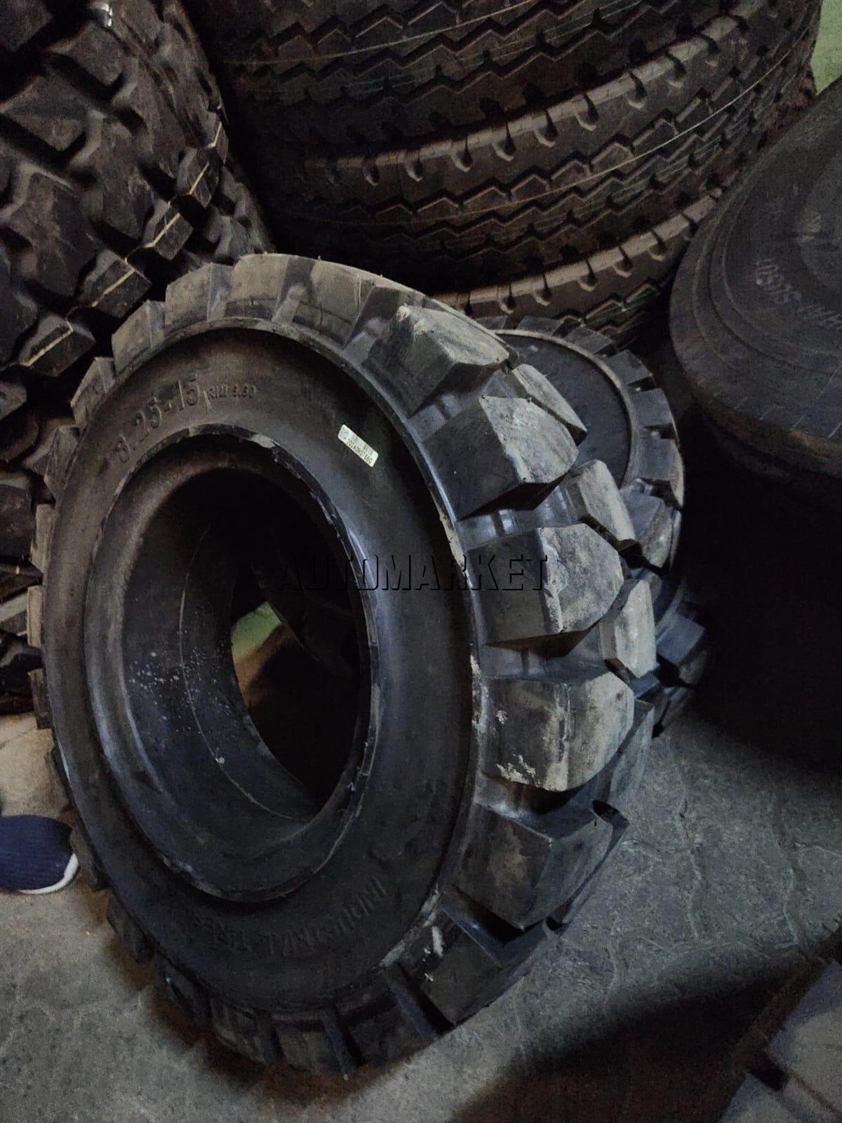 8.25-15 VROTR Solid Standard Forklift Tyre – Made in China