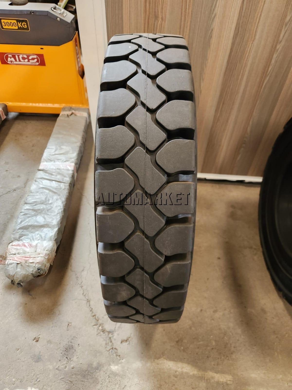8.25-15 ACHIEVER Solid Standard Industrial Forklift Tyre – Made in Sri Lanka