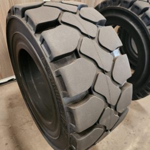 28×9-15 ACHIEVER Solid Standard Industrial Forklift Tyre – Made in Sri Lanka