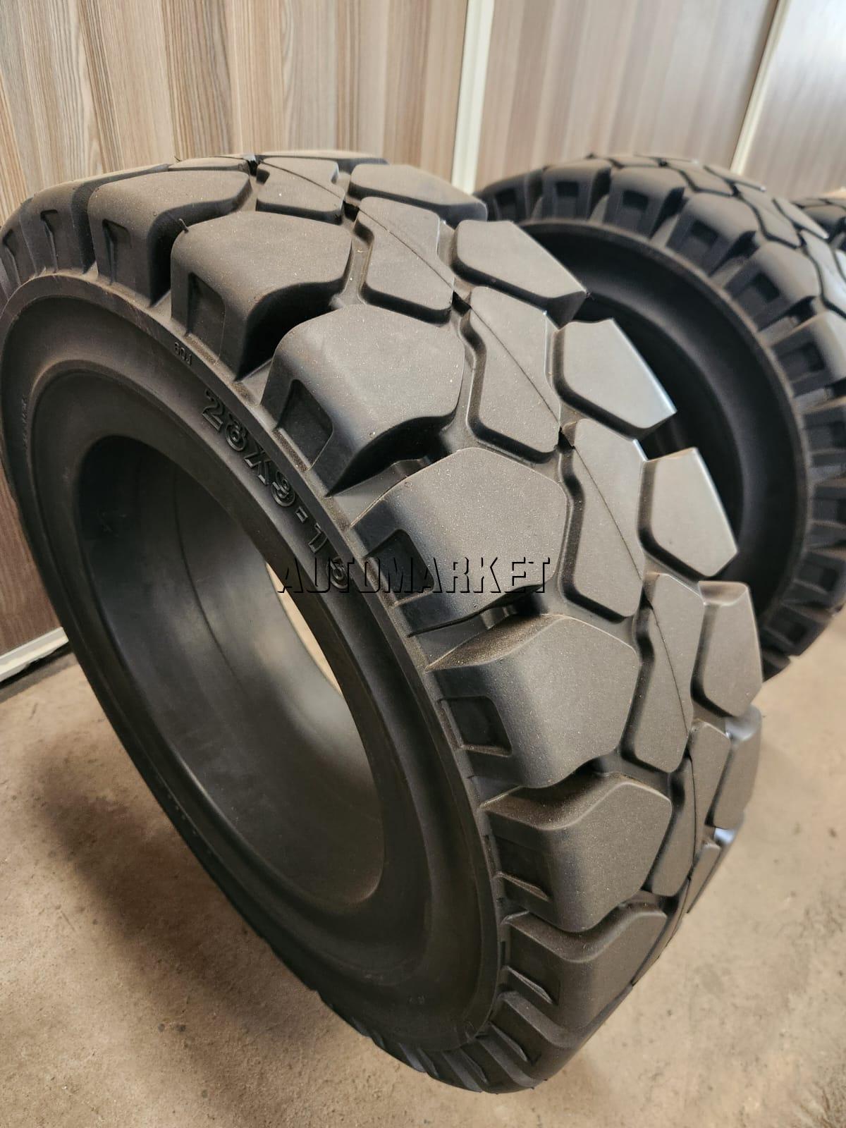 28×9-15 ACHIEVER Solid Standard Industrial Forklift Tyre – Made in Sri Lanka