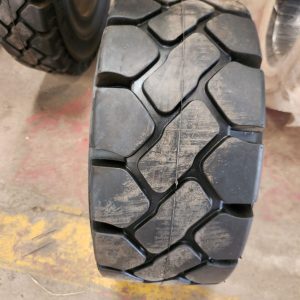 200/50-10 ACHIEVER Solid Standard Forklift Tyre – Made in Sri Lanka