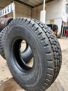 385/95R25 Bridgestone VHS radial mobile crane tyre with specialised block tread.