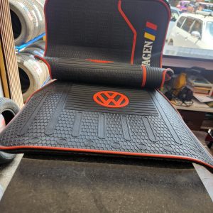 Volkswagen Floor Mats for 5-Seater Vehicles – Black and Red