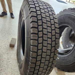 315/80R22.5 Ignite Heavy-Duty Truck Tyre – Block Tread Pattern